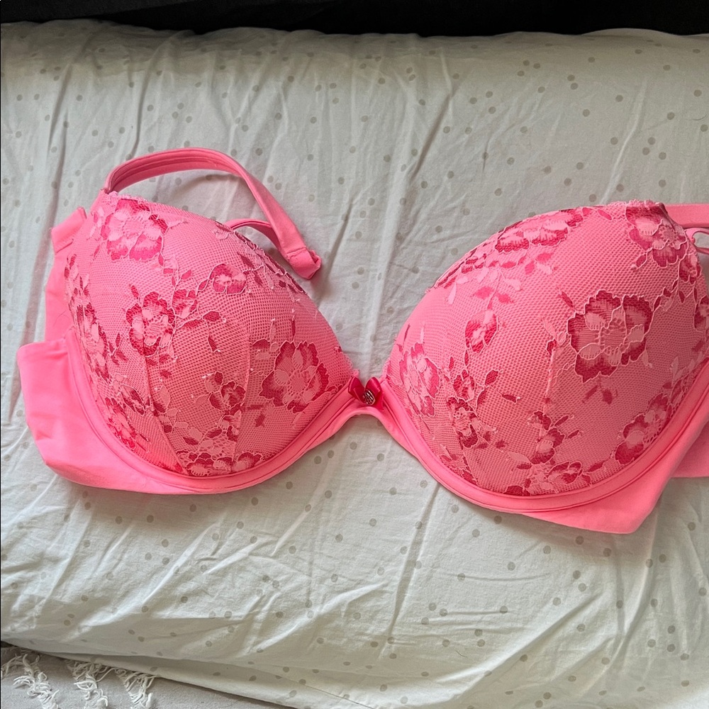 Victoria's Secret Pink Floral Lace Bra